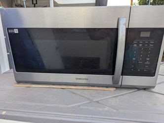 Microwave under cabinet