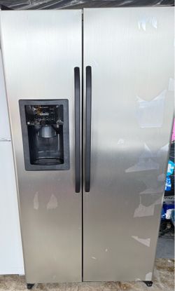 GE GRAY DOUBLE DOOR REFRIGERATOR