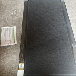 Under Desk Treadmill | Works, but has belt issue.