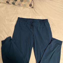 Women’s Scrub Joggers