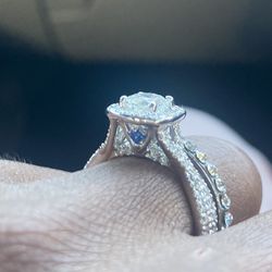  Vera Wang “love Collection” Engagement Ring Size 6 1/2