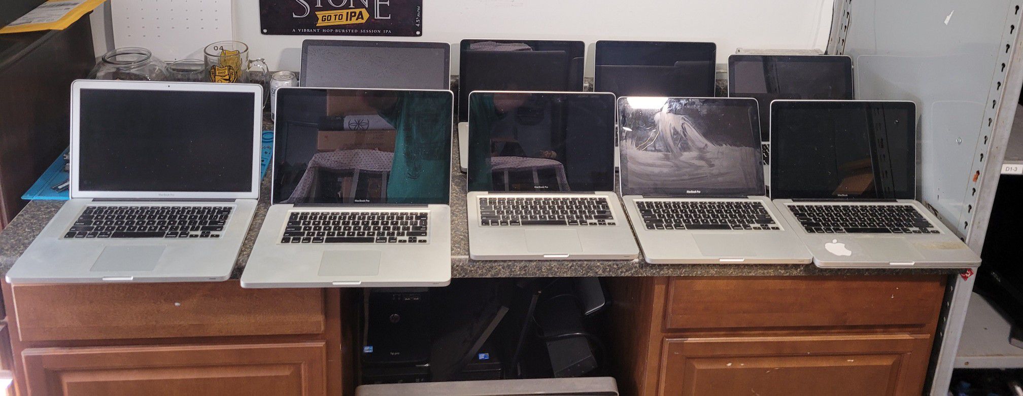 Lot Of 9 MacBook Pro Laptops