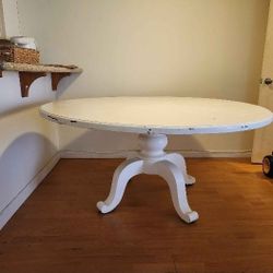 Solid Wood Vintage Round Dining Table – 65”