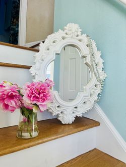 LOVELY SHABBY CHIC MIRROR