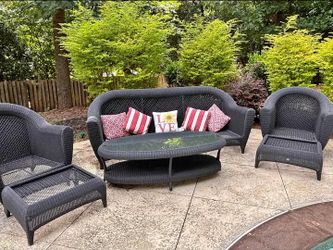 Outdoor Wicker Patio Conversation Set – 4-Piece