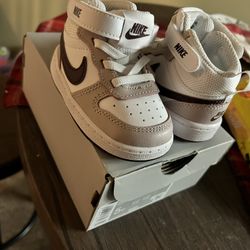 Baby Nikes Size 5c Shoes New In Box