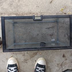3-5 Gallon Tank