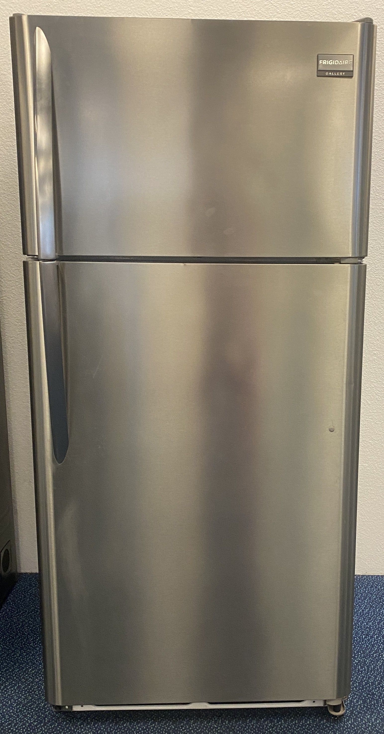 Stainless Steel Frigidaire Top Freezer Refrigerator (1-0128)