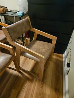 Free Chairs