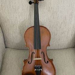 Beautiful Locto Full Size 4/4 Violin