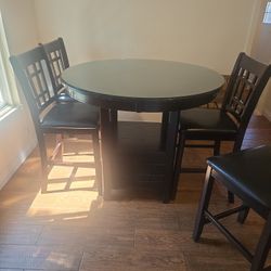 Round Dining Table