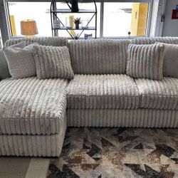 OM• $38 Initial • Brand New&& Studendeos 2 Piece Couch 