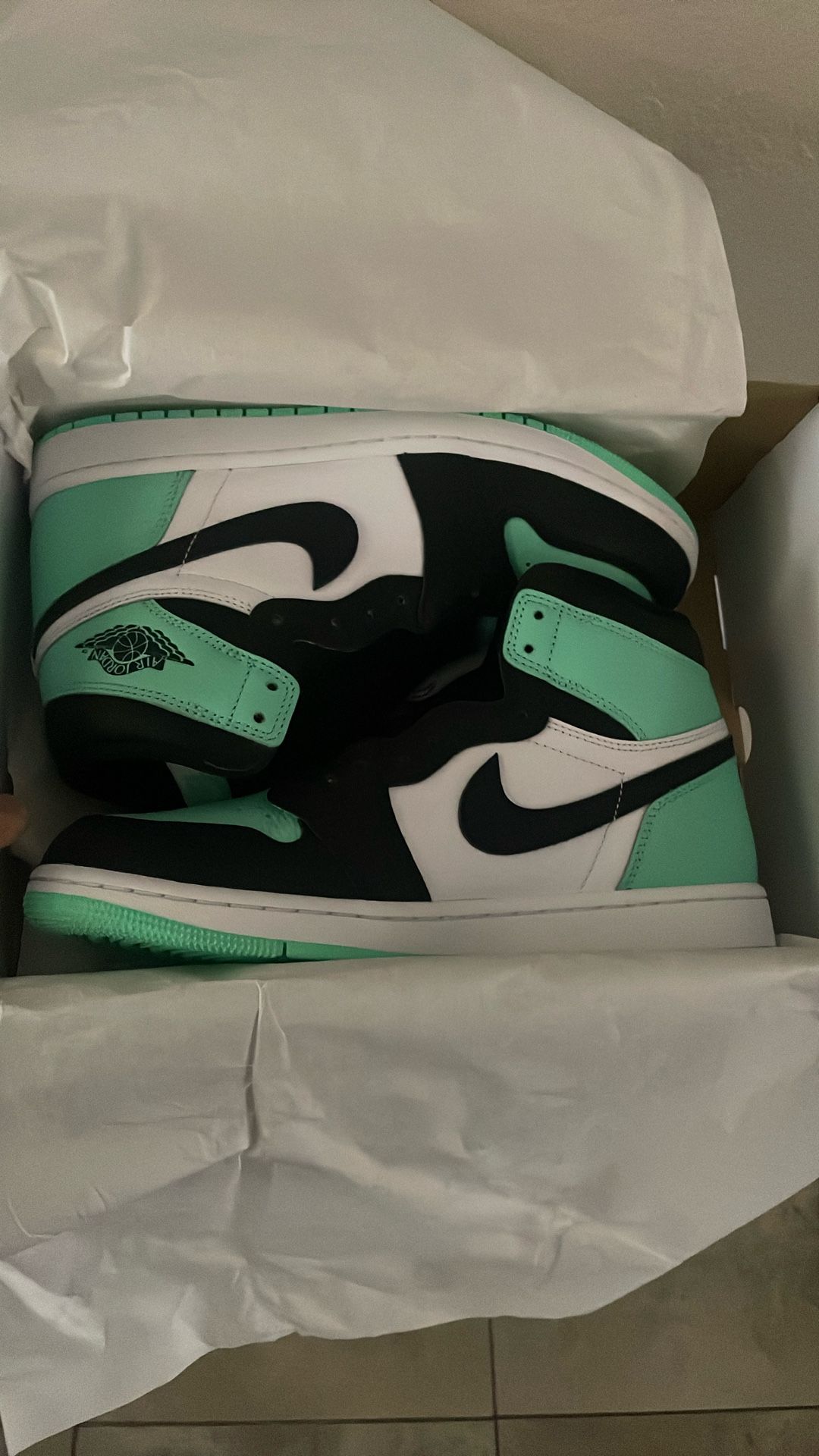 Size 9.5 Brand New 1985 Air Jordan 1