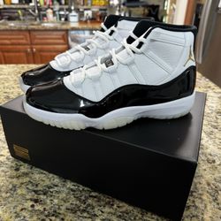 Nike Air Jordan 11 Men's Size 12 'DMP Gratitude' Retro Sneakers (CT8012-170)