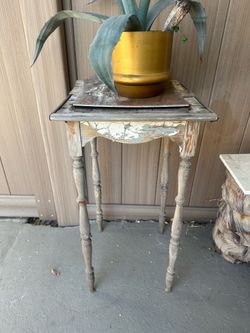 Antique shabby chic table