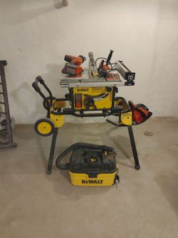 DeWalt Job site Table Saw with Rolling Stand + 2 Unopened Diablo Blades including DeWalt Vacuum