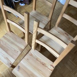 4 Wooden Dining Chairs 