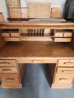 Role top desk