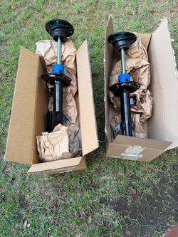 19-24 Ford Edge Front struts, strut mounts, hardware. Brand new