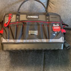 Husky Heavy Duty 20 Inch Took Bag 