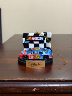 Jeff Gordon Collectible 2002 Christmas Ornament #24 NASCAR