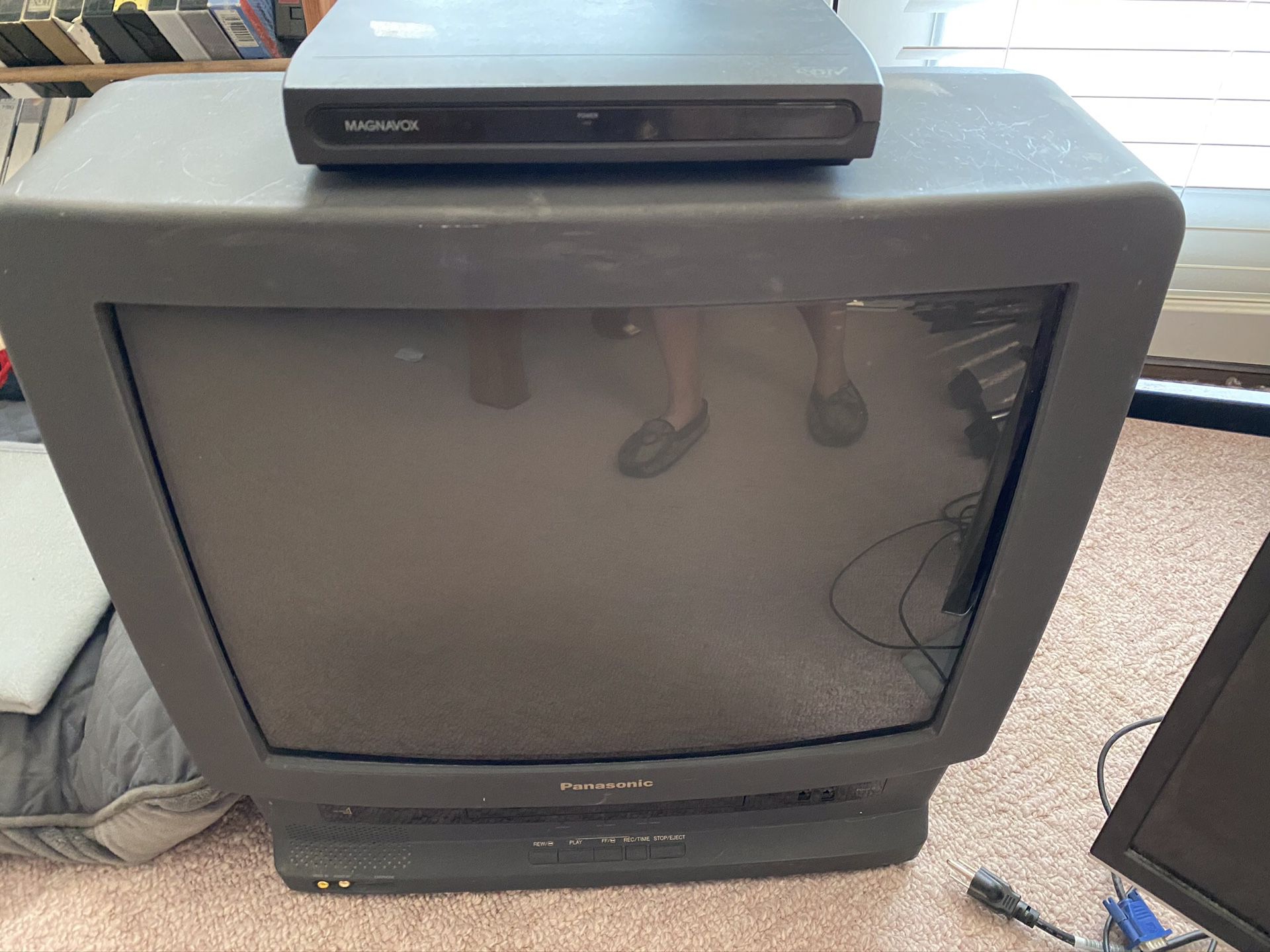 Panasonic TV/VCR combo with HD tuner box
