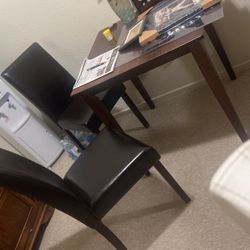 Table With 2 Chair 