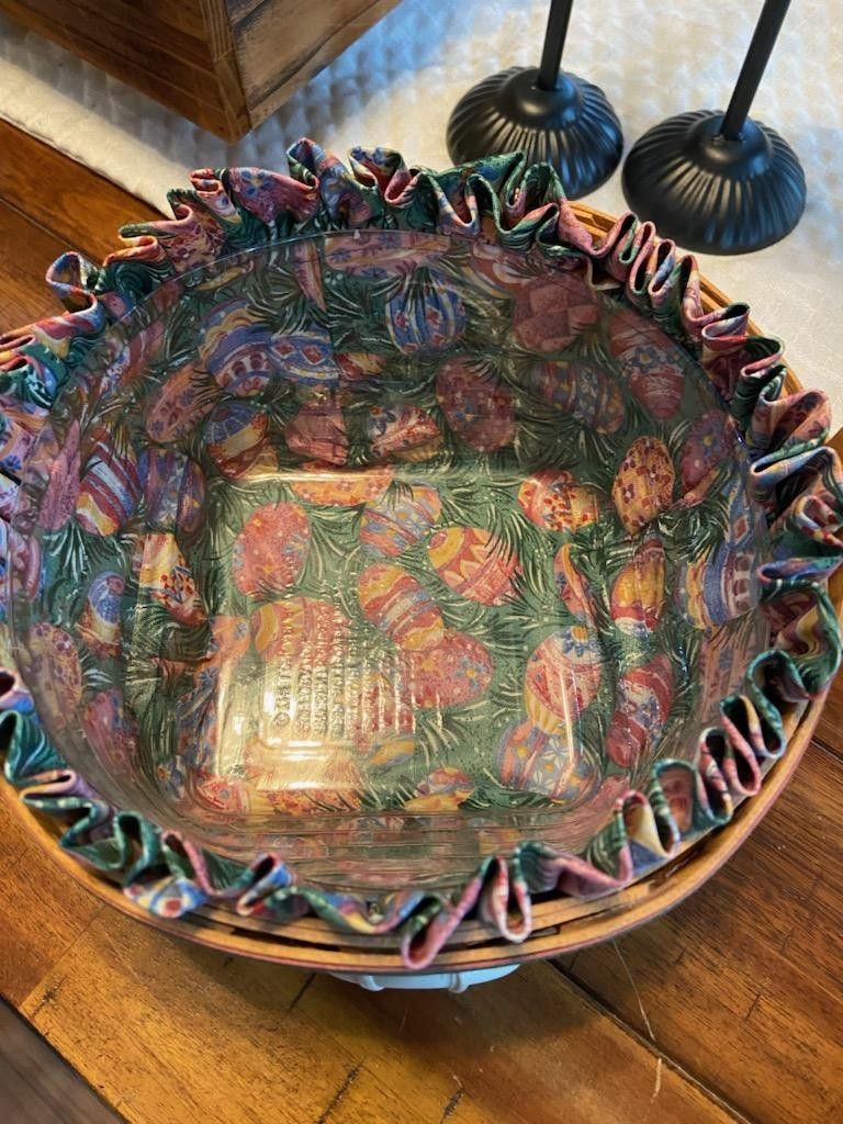 Longaberger 1999 Stained Easter Basket