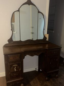 Soild Wooden Dresser