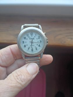 Time Light Up Quartz Watch firm price $10 bucks mens watch pick up only needs a battery  pick up only 865 Ellsworth avenue right off of East Livingsto