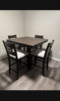 New Counter Height Set