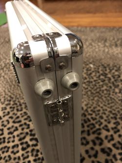 Aluminum cases all new we have 900 on stock