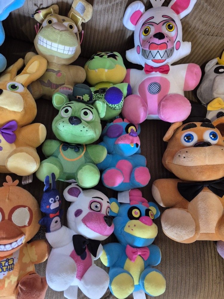 Five Nights At Freddy's Plushies