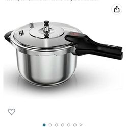 Pressure Cooker New Open Box  8 Quarts