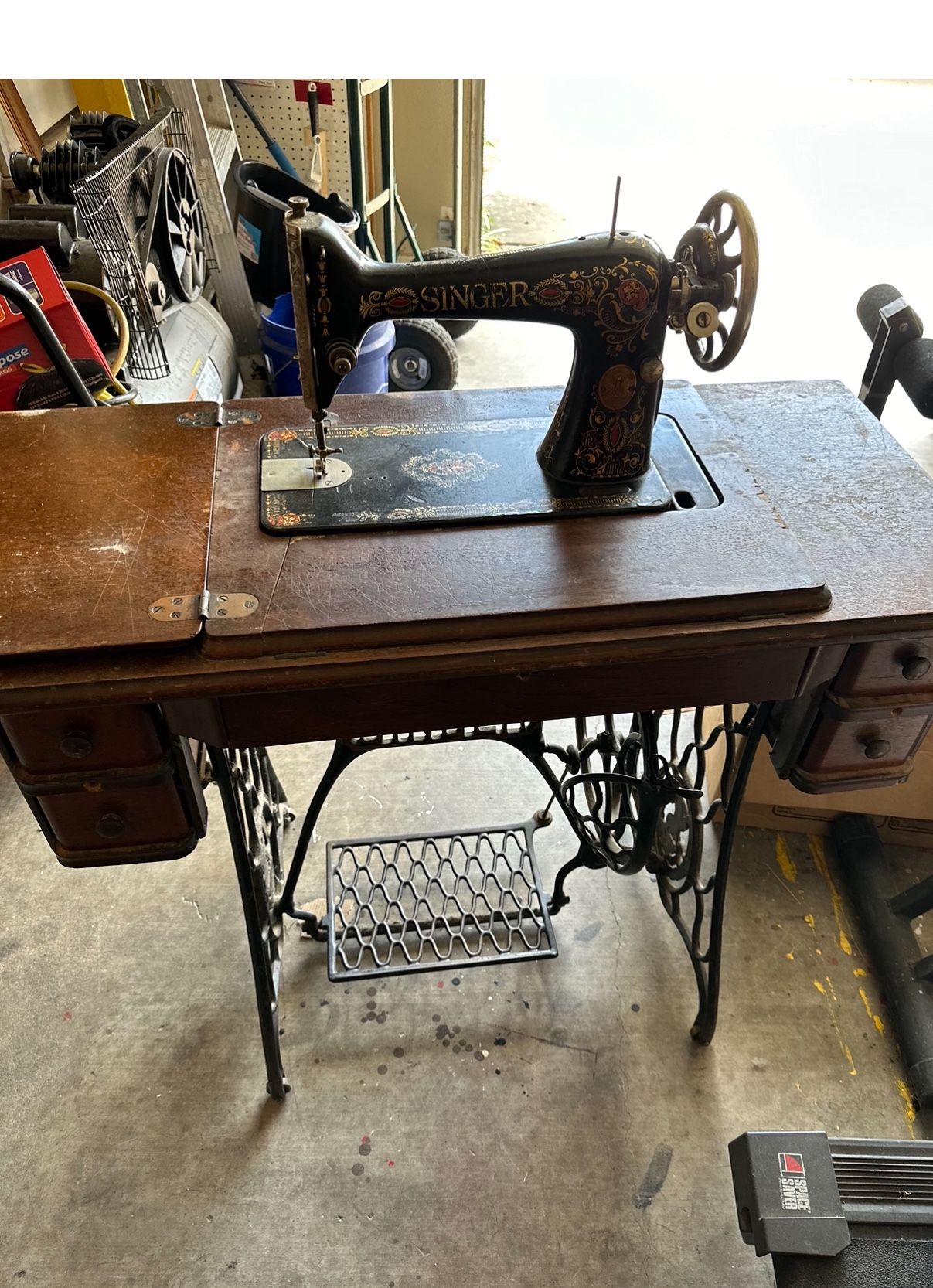 Antique Singer Machine Works