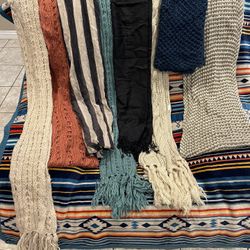Scarfs