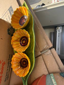 Little sunflower snack dish