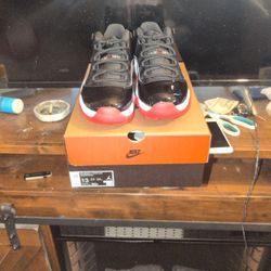 Bred 11 Lows Size 13