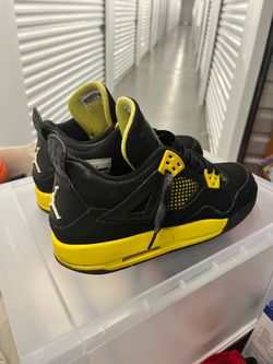 5.5y Air Jordan 4 Thunder