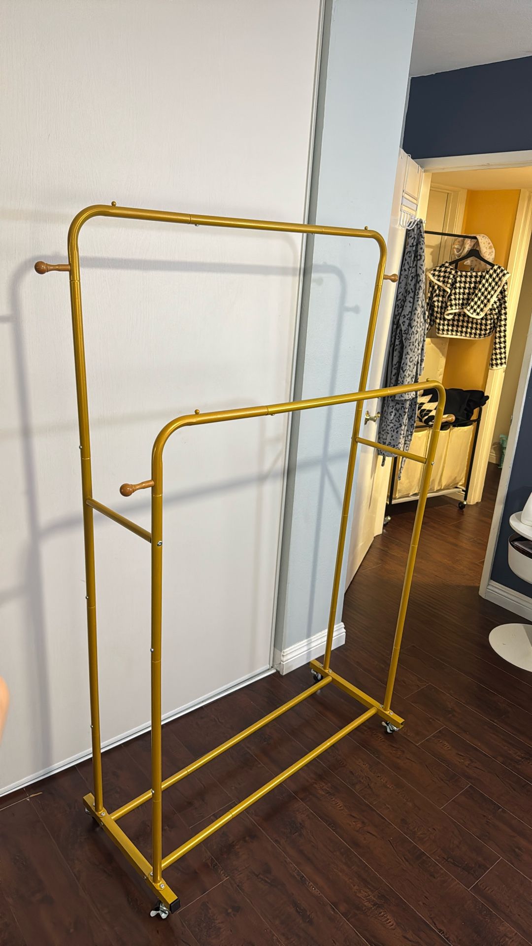 Clothes Rack Gold