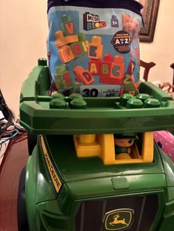 Set Of Toy - John Deere Blocks & Truck $10