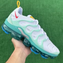 NIKE AIR VAPORMAX PLUS “SINCE 1972” (Size 11, Men’s)