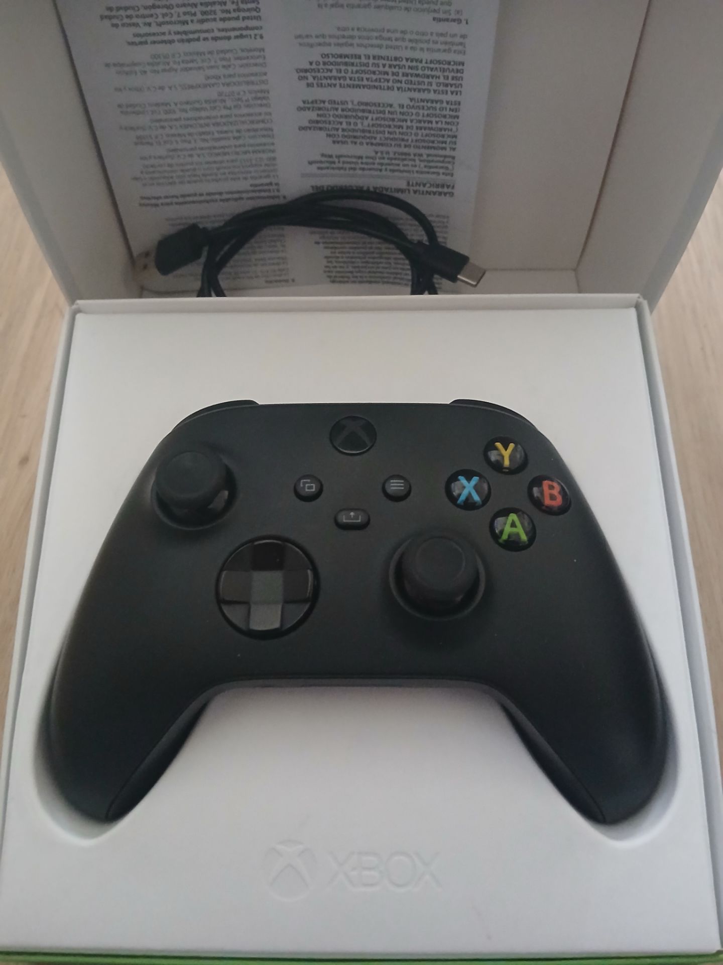 Xbox Series x|s (w/ box)