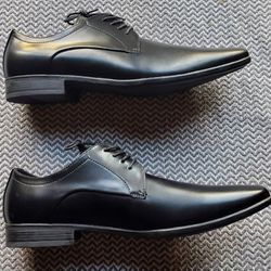 Apt. 9 Classy Men's Dress Shoes--Size 11/Solid Black Color/BRAND NEW IN BOX!!