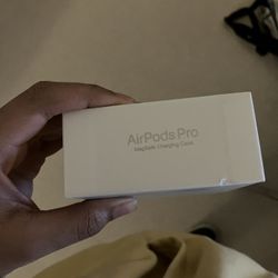 Apple AirPods Pro 2nd Generation 