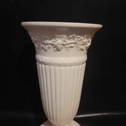 Vintage Wedgwood Etruia & Barlaston Vase