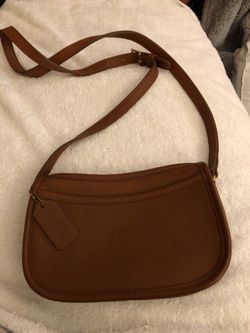 Coach small purse. Genuine Leather