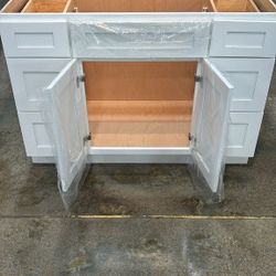 White Shaker Bathroom Vanities 48"