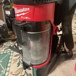 Milwaukee Backpack Vacuum Cleaner