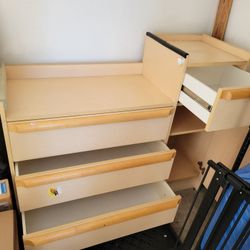 Changing Table With 4 Drawers And a Cabinet
